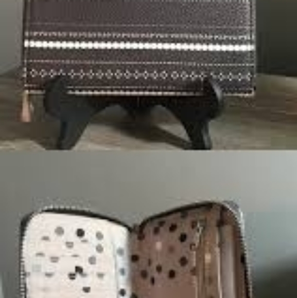 Thirty One Stackin' Jackson's Wallet - Picture 6 of 6